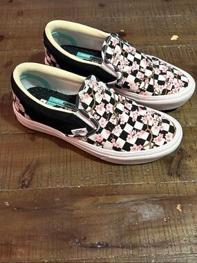 Vans Slip-On Checkerboard with Pink Blossom Print